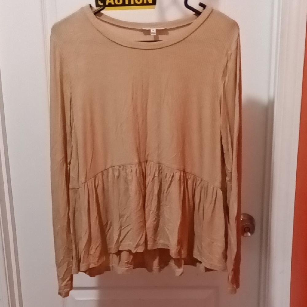 Hooked Up by IOT Beige Long Sleeve Top